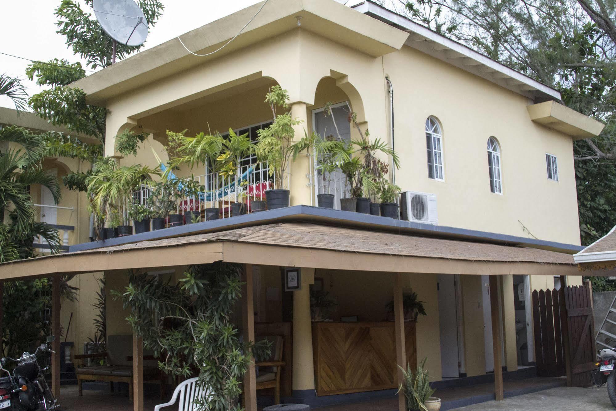 Seastar Inn Negril Exterior photo