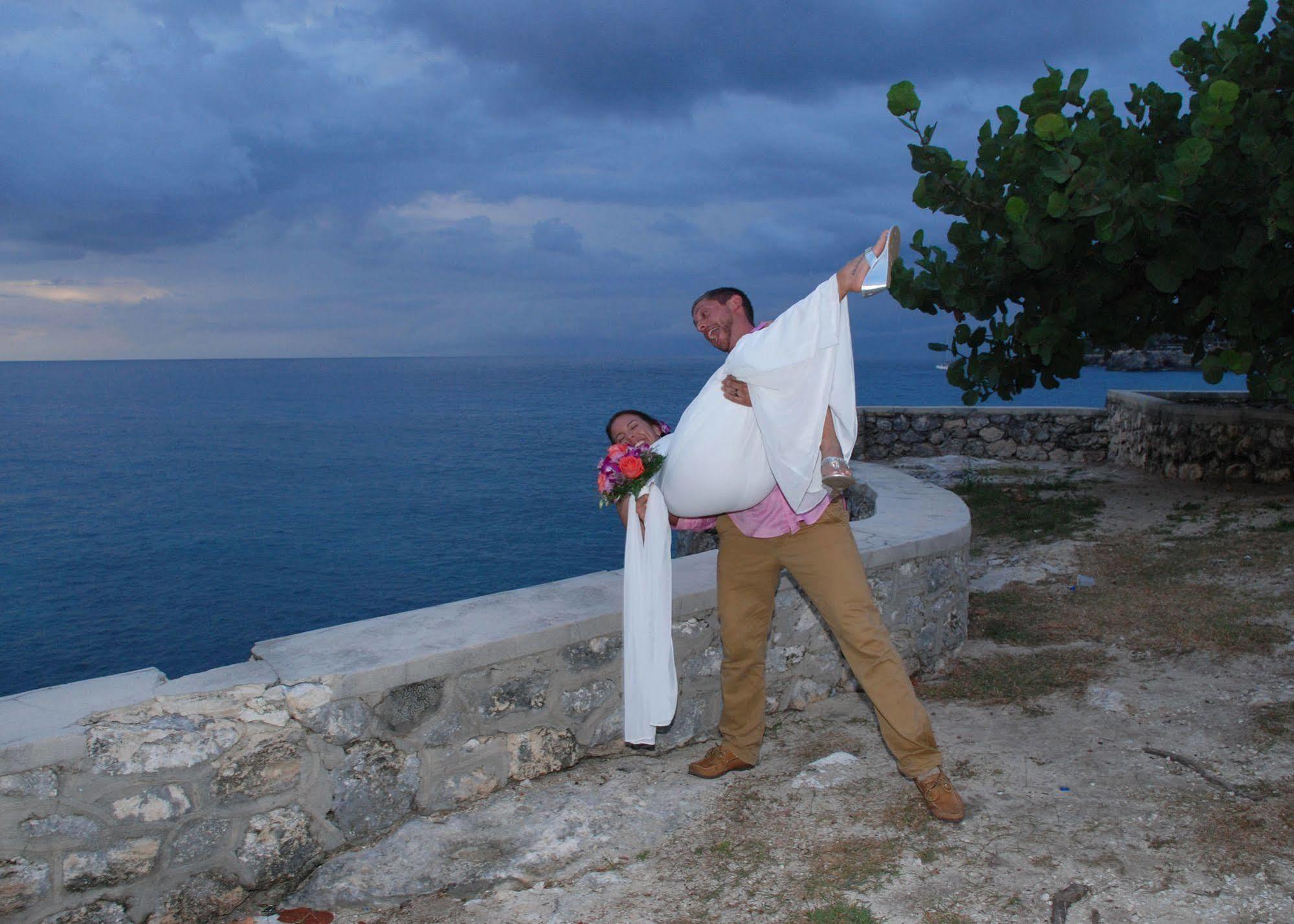 Seastar Inn Negril Exterior photo